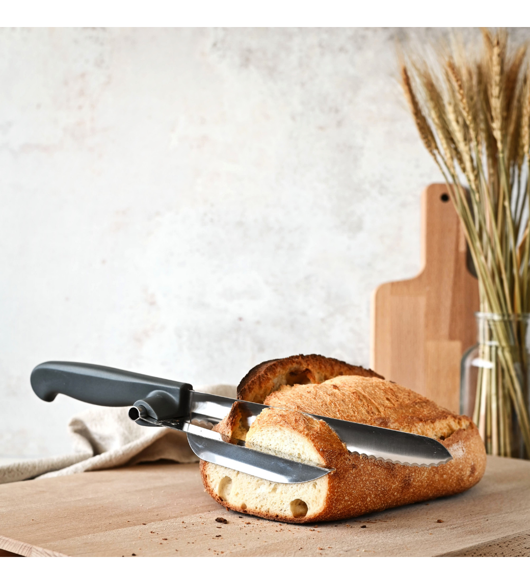 Bread Knife with Guide
