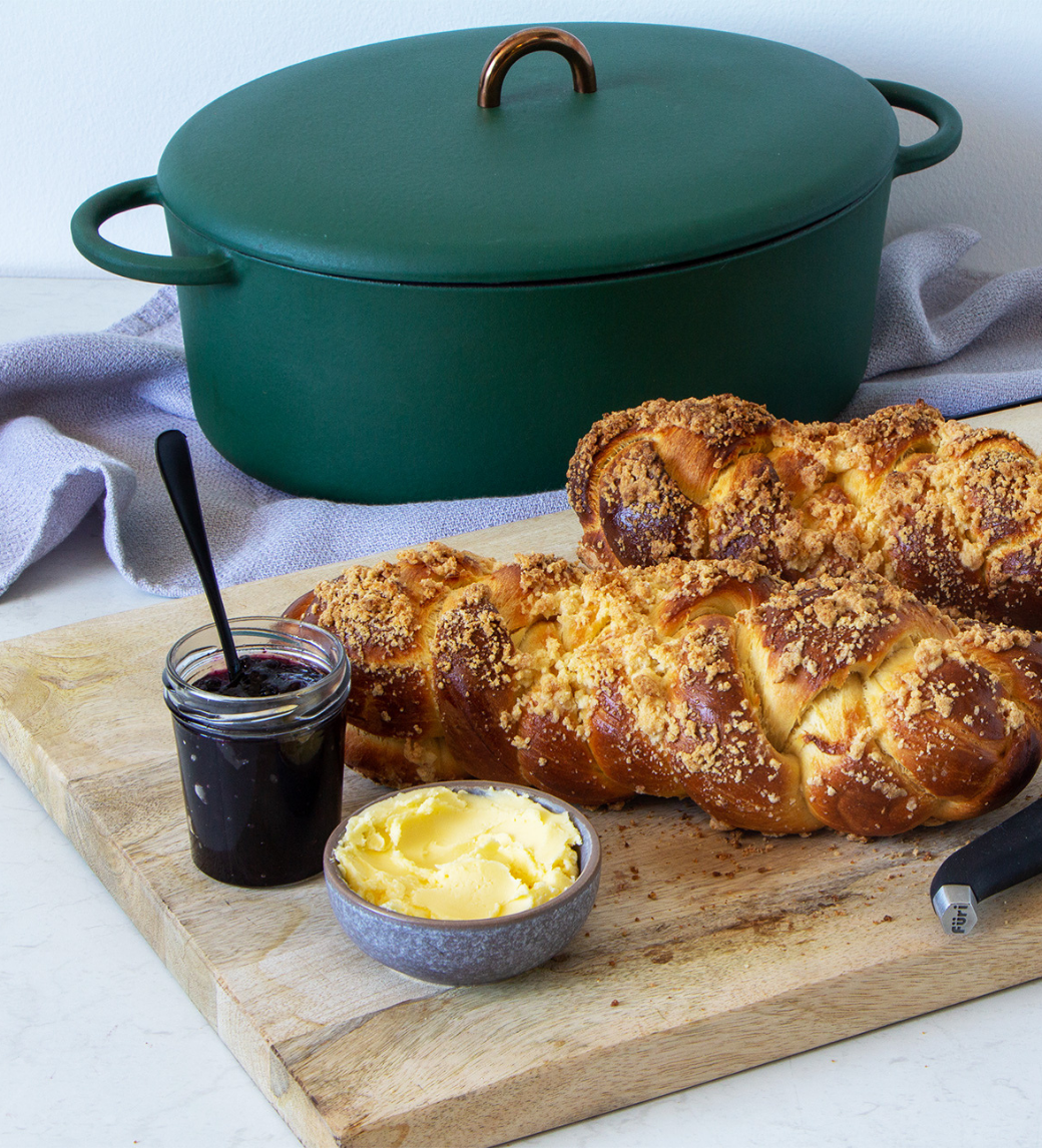 Firra Cast Iron Dutch Oven